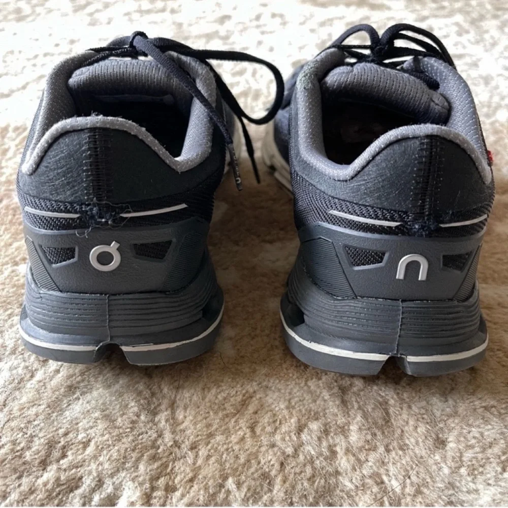 On Cloudflyer Road-Running Shoes Sneakers Black/ White Size 9 - Picture 7 of 15